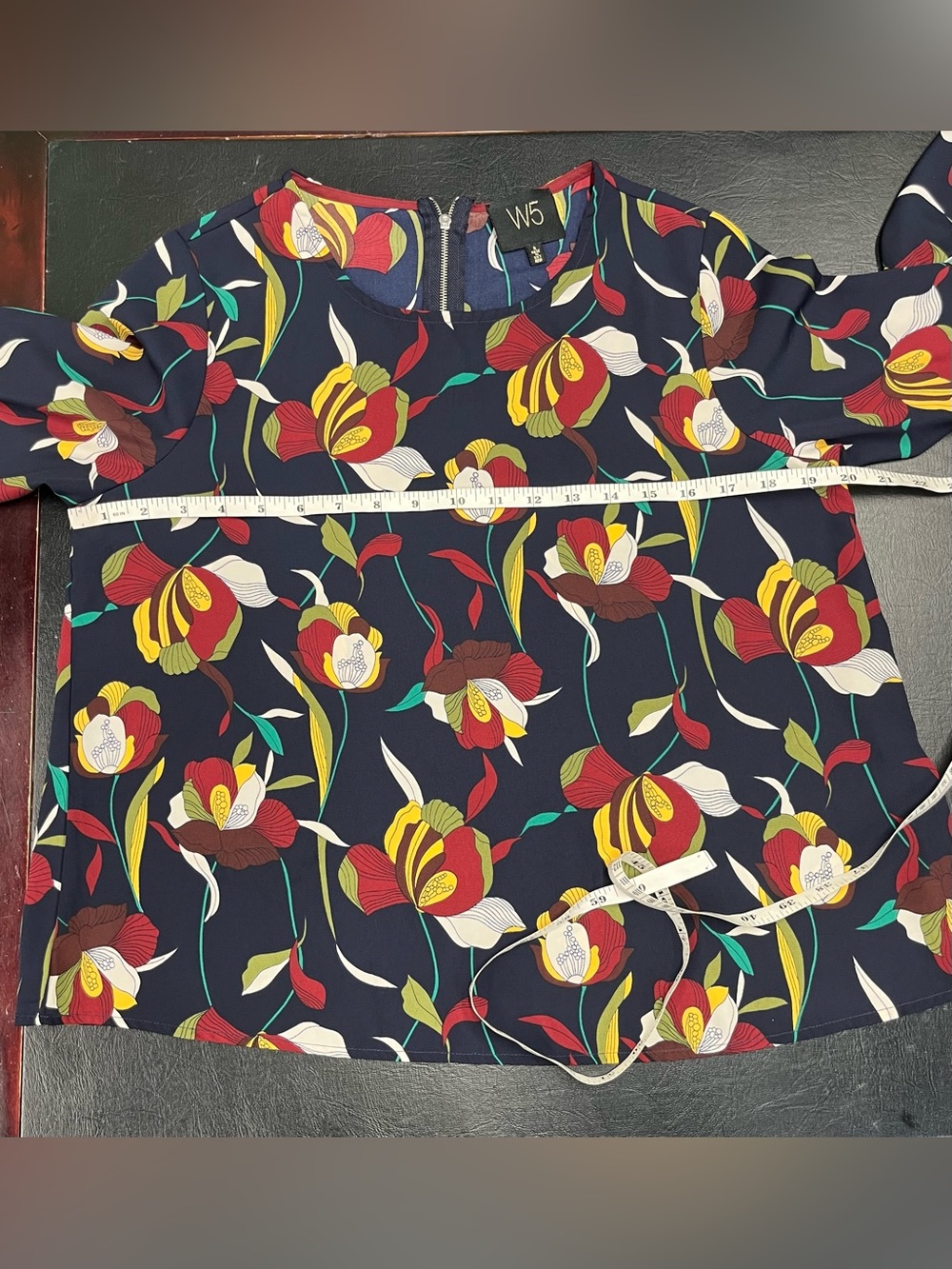 W5 floral blouse size small - Picture 8 of 9